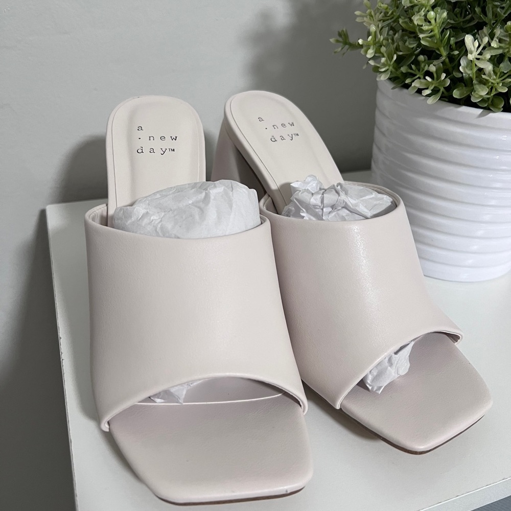 Women’s Vira Wide Width Mule Heels - A New Day